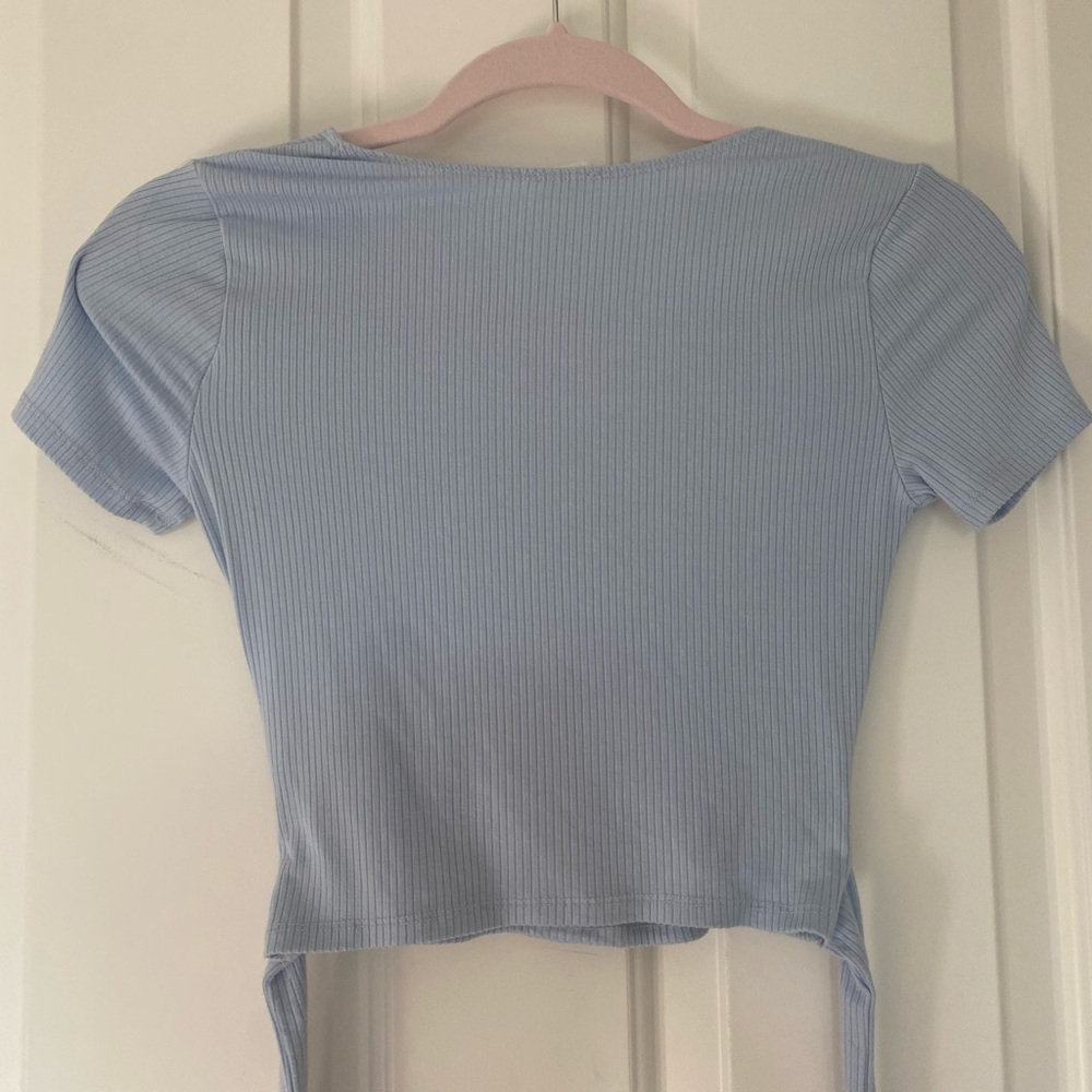 Baby blue garage wrap top